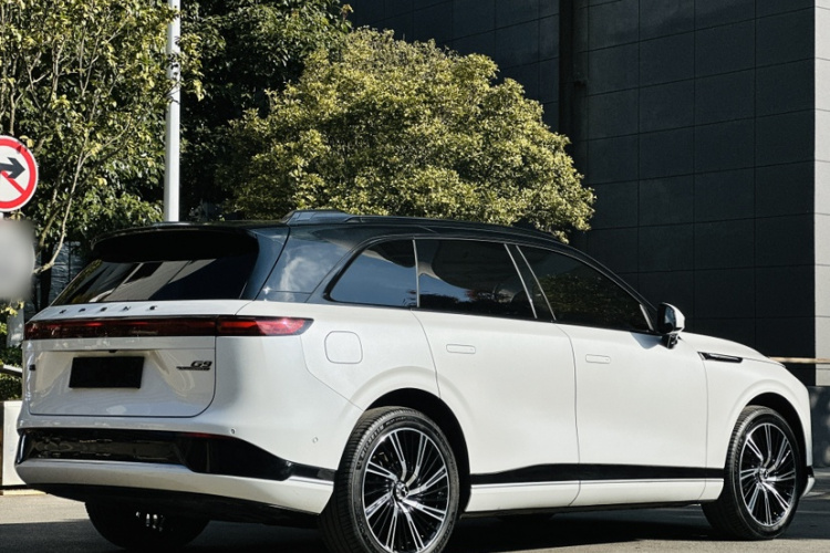 小鹏G9 2022款 702 Pro车身外观6005