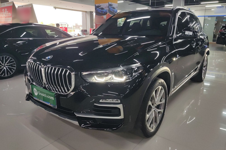 宝马X5(进口) 2021款 xDrive30i X设计套装车身外观1