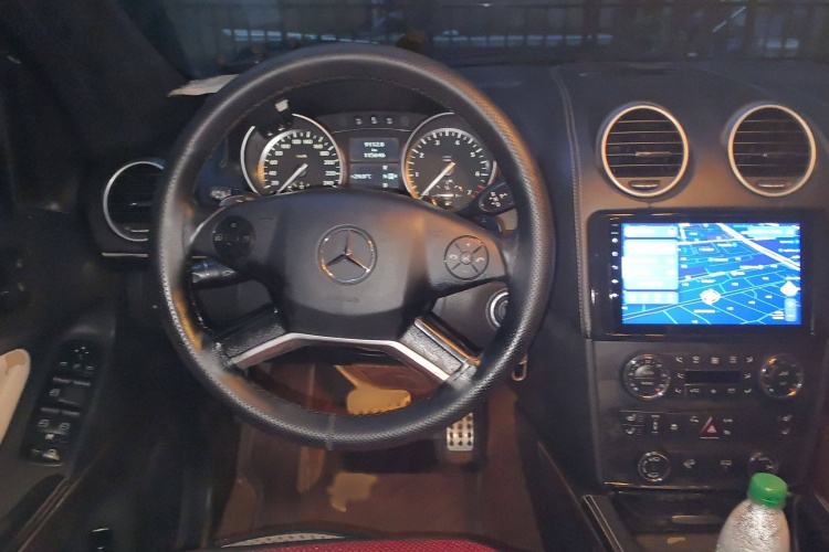 奔驰GL级 2011款 GL 450 尊贵型 Grand Edition局部细节13