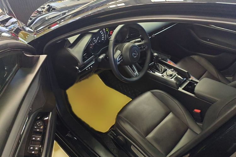 马自达3 昂克赛拉 2023款 2.0L 自动质雅版中控内饰7003