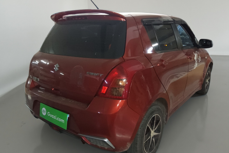 铃木 雨燕 2013款 1.3L 手动超值版车身外观7