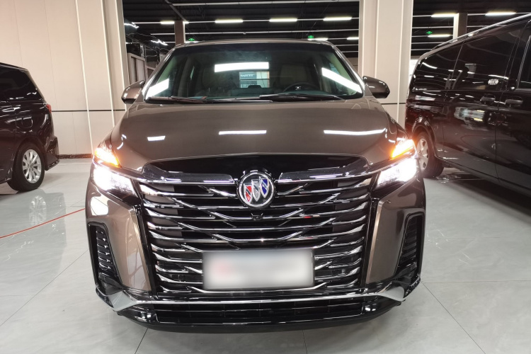 别克GL8 2023款 改款 陆上公务舱 豪华型车身外观2