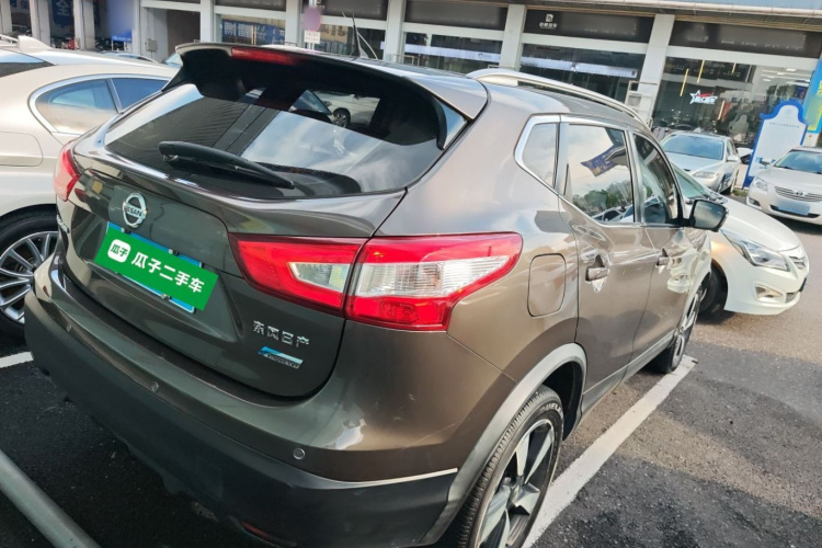 日产 逍客 2016款 2.0L CVT豪华版车身外观6005