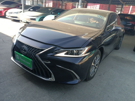 雷克萨斯ES 2022款 200 卓越版