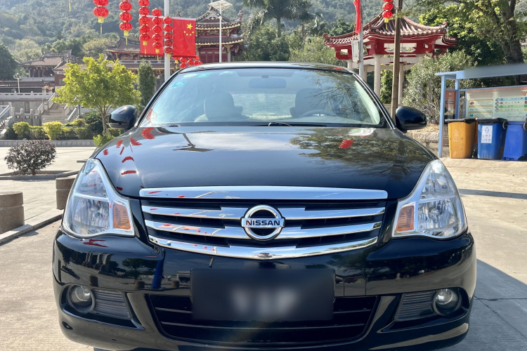 日产 轩逸 2012款 经典 1.6XE 手动舒适版车身外观2