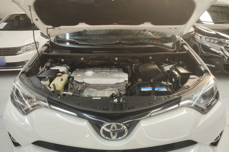 丰田 RAV4荣放 2016款 2.5L 自动四驱精英版机舱底盘24