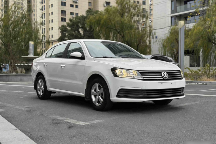 大众 朗逸 2015款 1.6L 自动风尚版车身外观6003