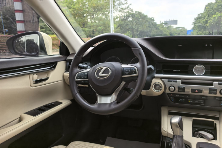 雷克萨斯ES 2015款 200 精英版中控内饰7003