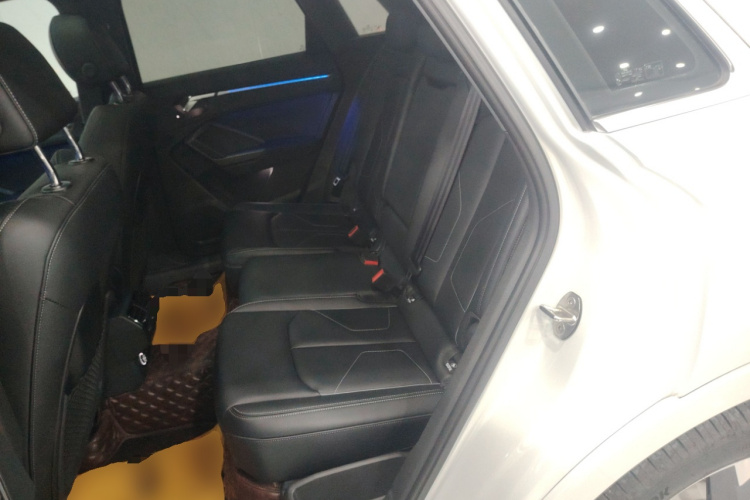 奥迪Q3 2024款 35 TFSI 时尚动感型中控内饰7004