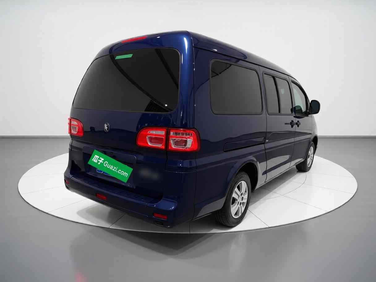 东风风行 菱智 2023款 M5L 1.6L 基本型 5座(5)