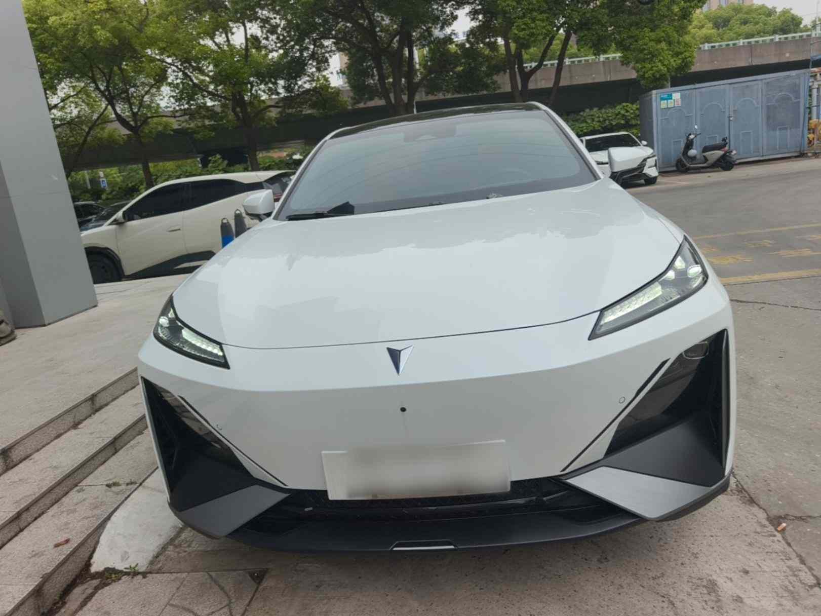 深蓝汽车 深蓝S07 2023款 200Max增程版(1)