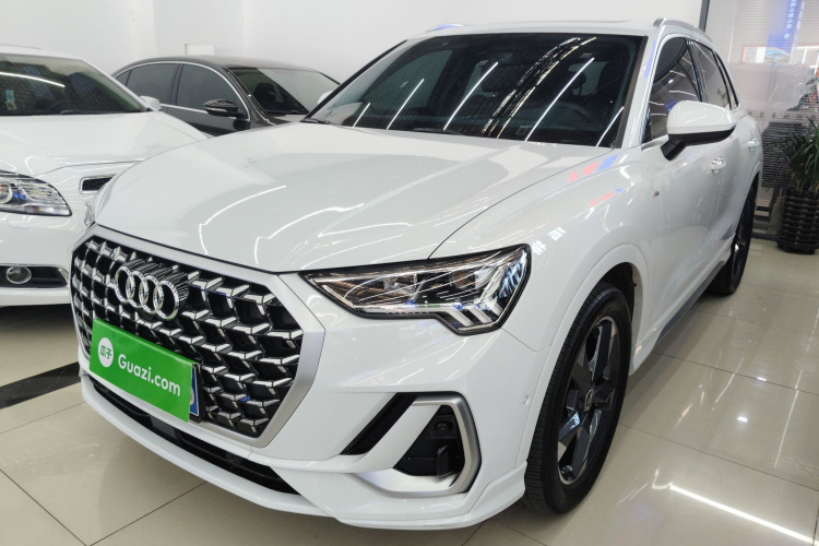 奥迪Q3 2024款 35 TFSI 时尚动感型车身外观1