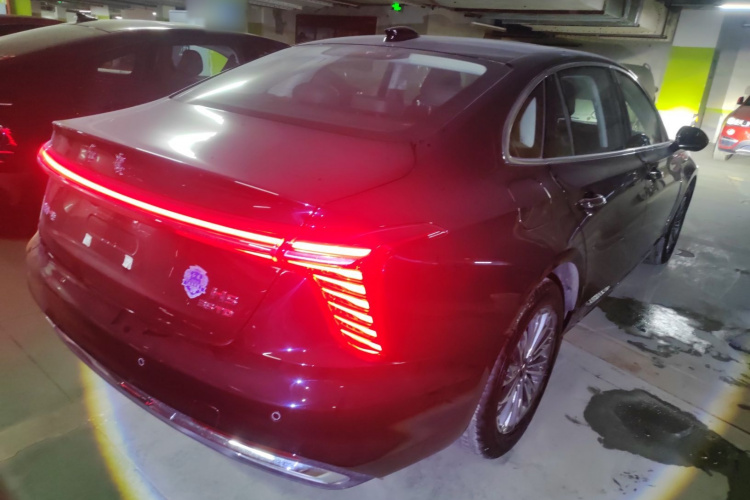 红旗H5 2025款 1.5T DCT旗韵版车身外观6005