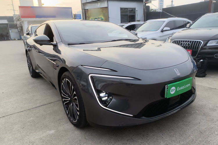 阿维塔12 2025款 Ultra增程版车身外观6002