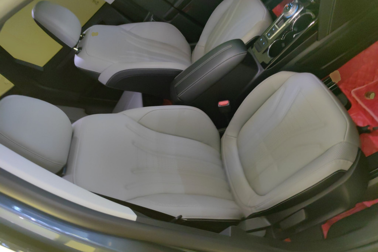 福特 锐际 2020款 EcoBoost 245 两驱耀享款局部细节41