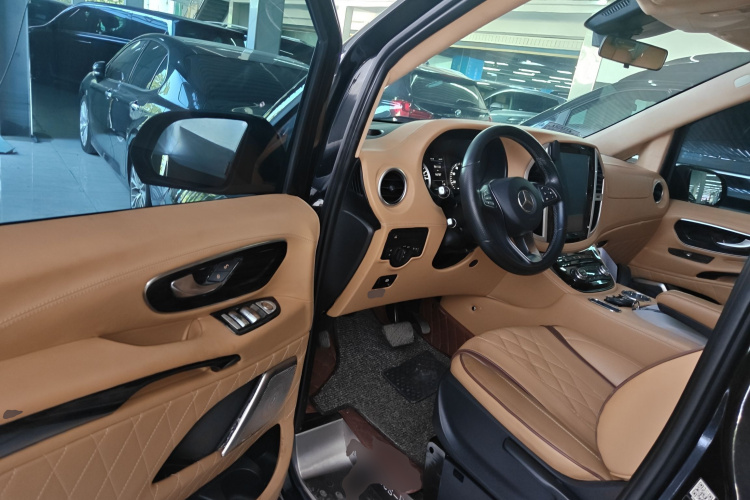 奔驰 威霆 2018款 2.0T 商务版 国VI中控内饰20