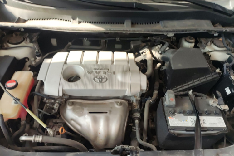 丰田 RAV4荣放 2018款 2.5L 自动四驱精英i版机舱底盘24