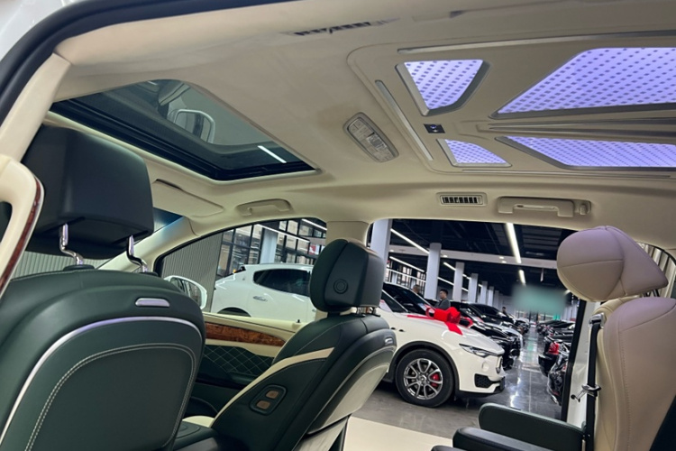 别克GL8 2021款 ES陆尊 653T 尊享型中控内饰7013