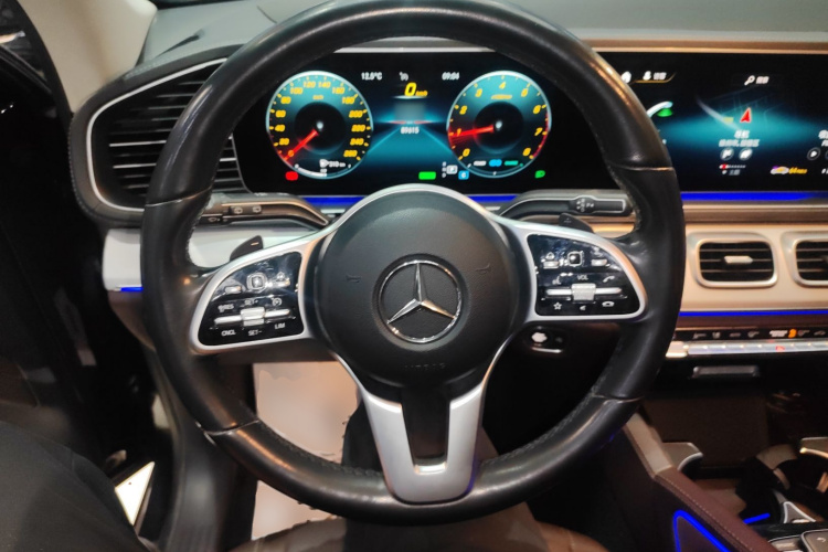 奔驰GLE 2021款 GLE 450 4MATIC 时尚型局部细节13