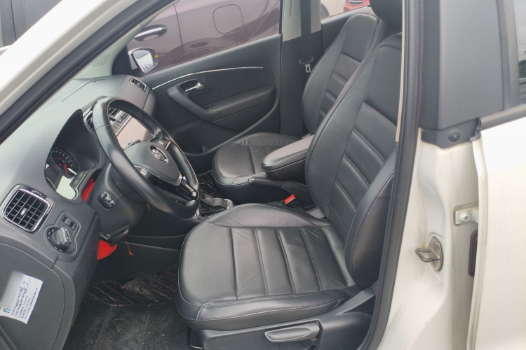 大众 Polo 2014款 1.6L 自动豪华版局部细节19