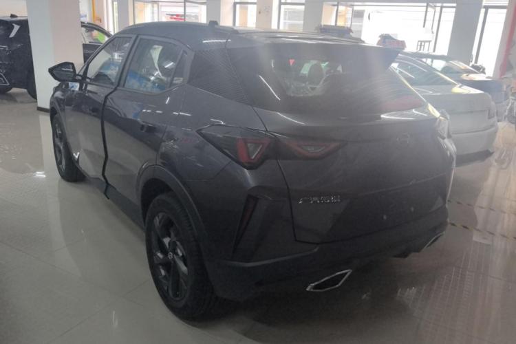 广汽传祺 传祺GS3 2023款 影速 270T 劲享版车身外观6005