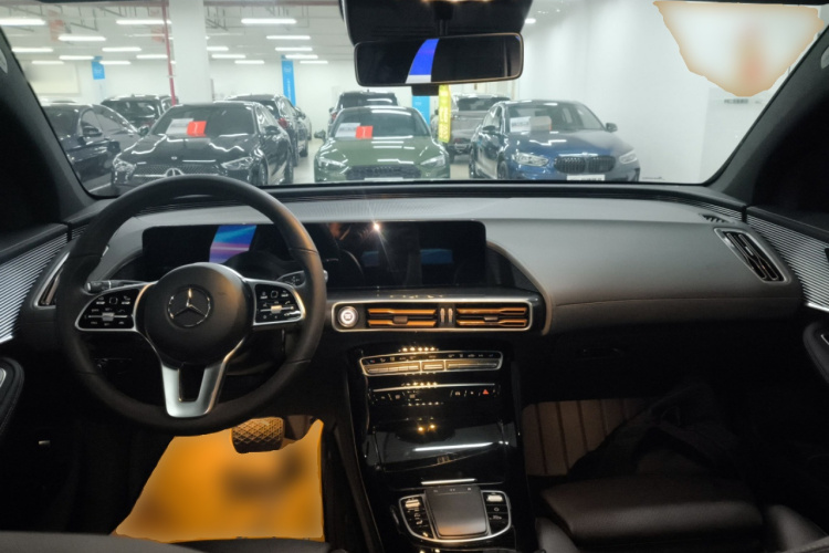 奔驰EQC 2022款 EQC 400 4MATIC中控内饰12