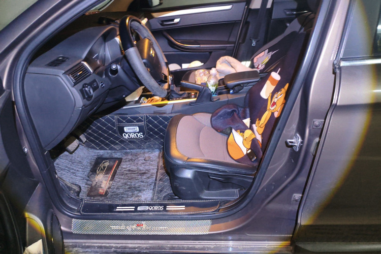 观致3 2016款 都市SUV 1.6T 自动致悦型中控内饰19