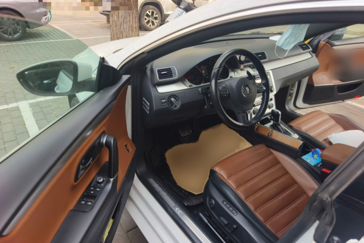 一汽-大众CC 2013款 1.8TSI 豪华型中控内饰7003