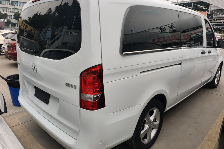 奔驰 威霆 2016款 2.0T 商务版车身外观6005