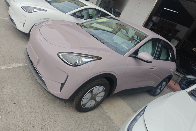 吉利银河 星愿 2026款 310km 青春版车身外观4