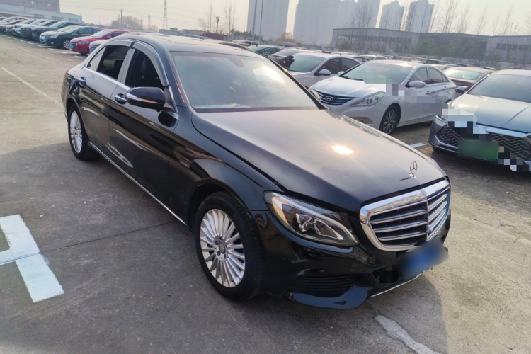 奔驰C级 2017款 C 180 L车身外观3