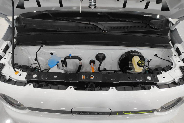 吉利银河 熊猫 2025款 210km 元气熊机舱底盘24