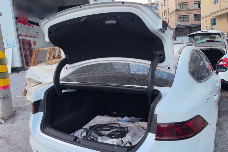 比亚迪 秦PLUS 2021款 DM-i 120KM 旗舰型机舱底盘23