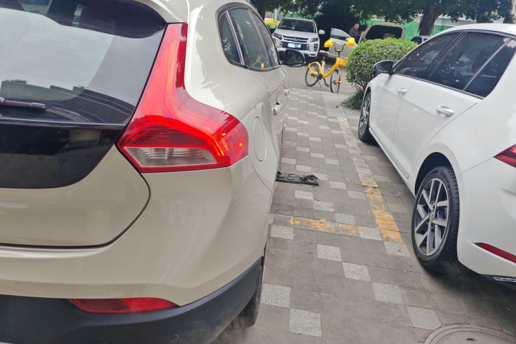 沃尔沃V40 2017款 Cross Country T3 智雅版车身外观6004