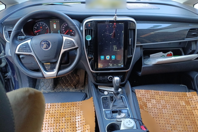 比亚迪 宋MAX 2018款 1.5T 自动智联豪华型 6座中控内饰7002