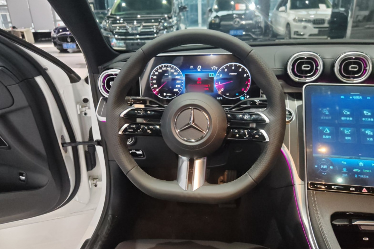 奔驰C级 2023款 改款 C 260 L 运动版中控内饰13
