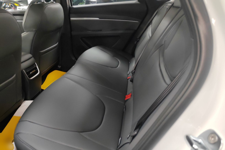 小鹏MONA M03 2025款 515 长续航 Plus中控内饰7004