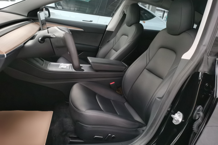 特斯拉 Model 3 2022款 后轮驱动版局部细节19