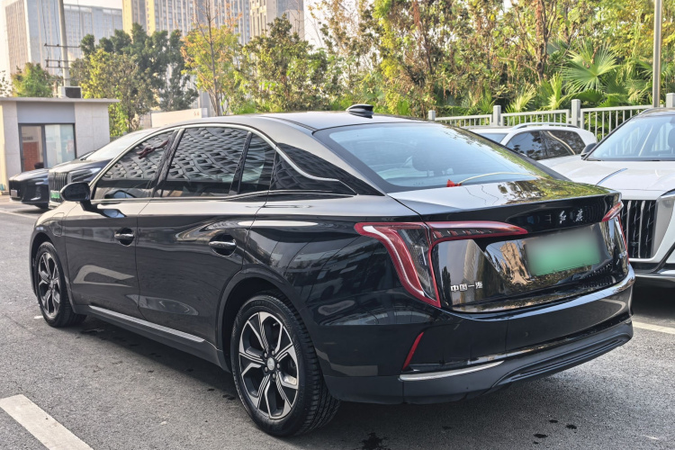 红旗E-QM5 2023款 改款 基础出行版车身外观6006