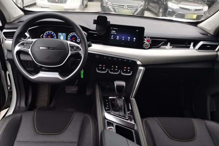 北京汽车 北京X3 2021款 1.5T CVT荣耀版中控内饰7002