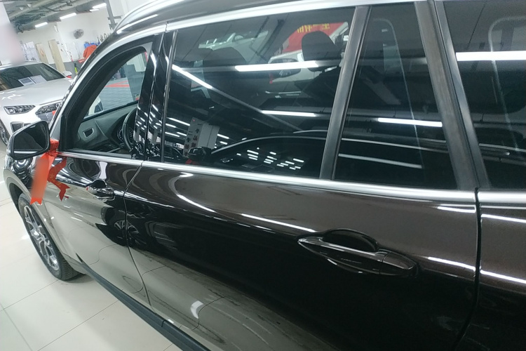 宝马X1 2021款 sDrive25Li 领先型车身外观4