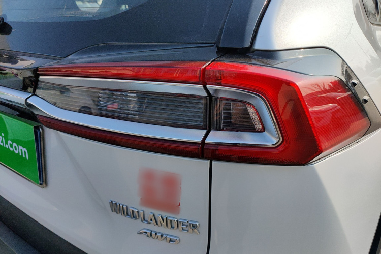 丰田 威兰达 2023款 2.0L CVT四驱豪华PLUS版车身外观9