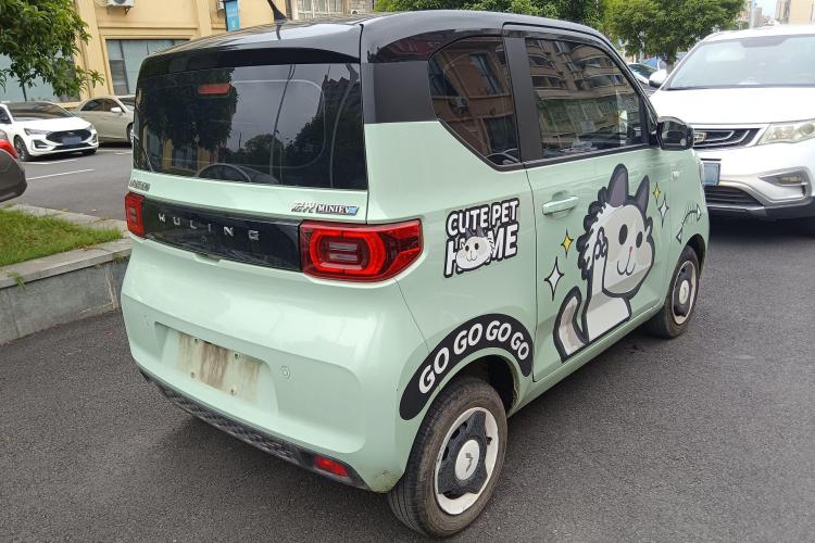 五菱汽车 宏光MINIEV 2022款 马卡龙臻享款 磷酸铁锂车身外观6005