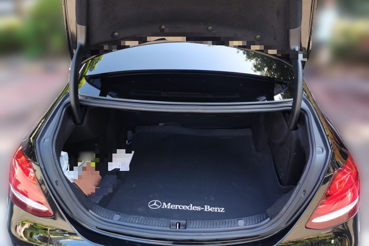 奔驰E级 2020款 改款 E 260 L局部细节23