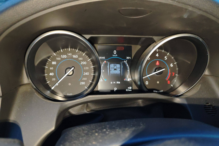 捷豹XFL 2017款 XFL 2.0T 200PS 风华版局部细节14