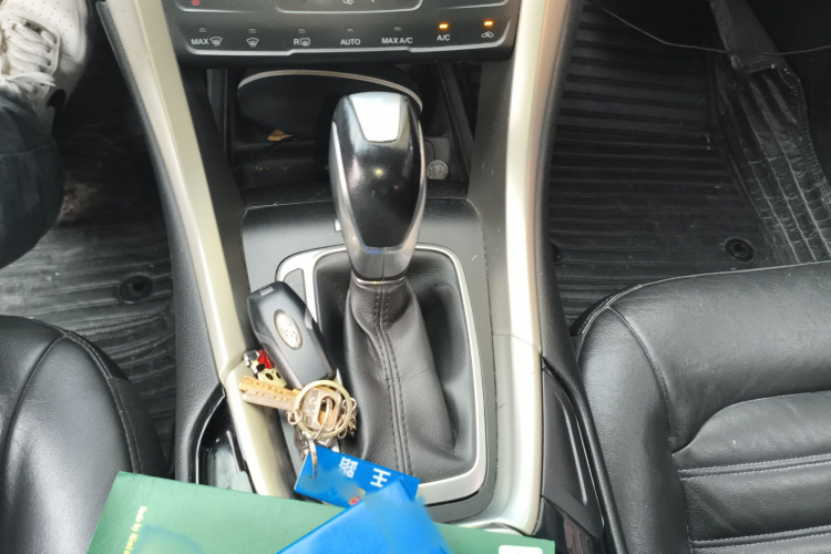 福特 蒙迪欧 2013款 2.0L GTDi200豪华型局部细节18