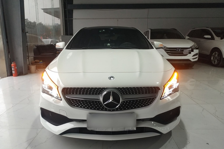 奔驰CLA 2018款 CLA 200 时尚型车身外观2