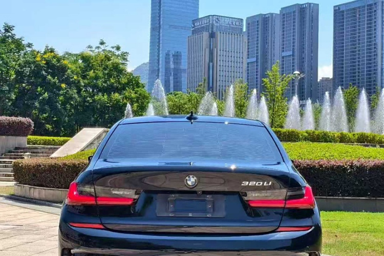 宝马3系 2021款 改款 320Li M运动套装车身外观6005