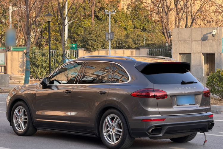 保时捷 2015款 Cayenne 3.0T车身外观6005