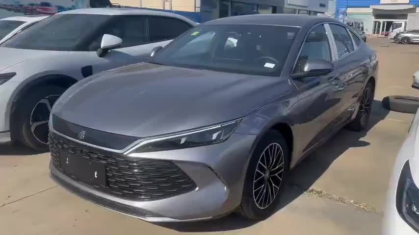 比亚迪 秦L 2024款 DM-i 120KM卓越型实拍1